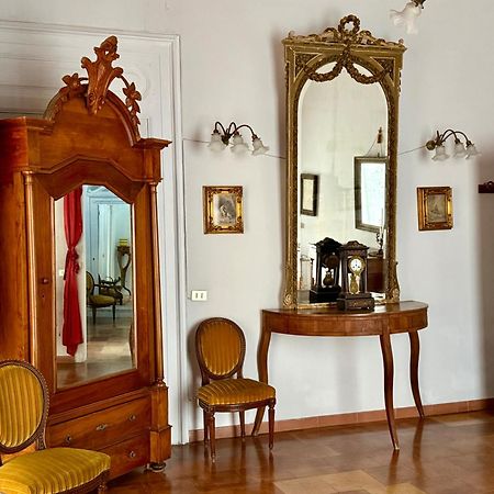 Le Foglie Di Acanto Лучера Екстериор снимка
